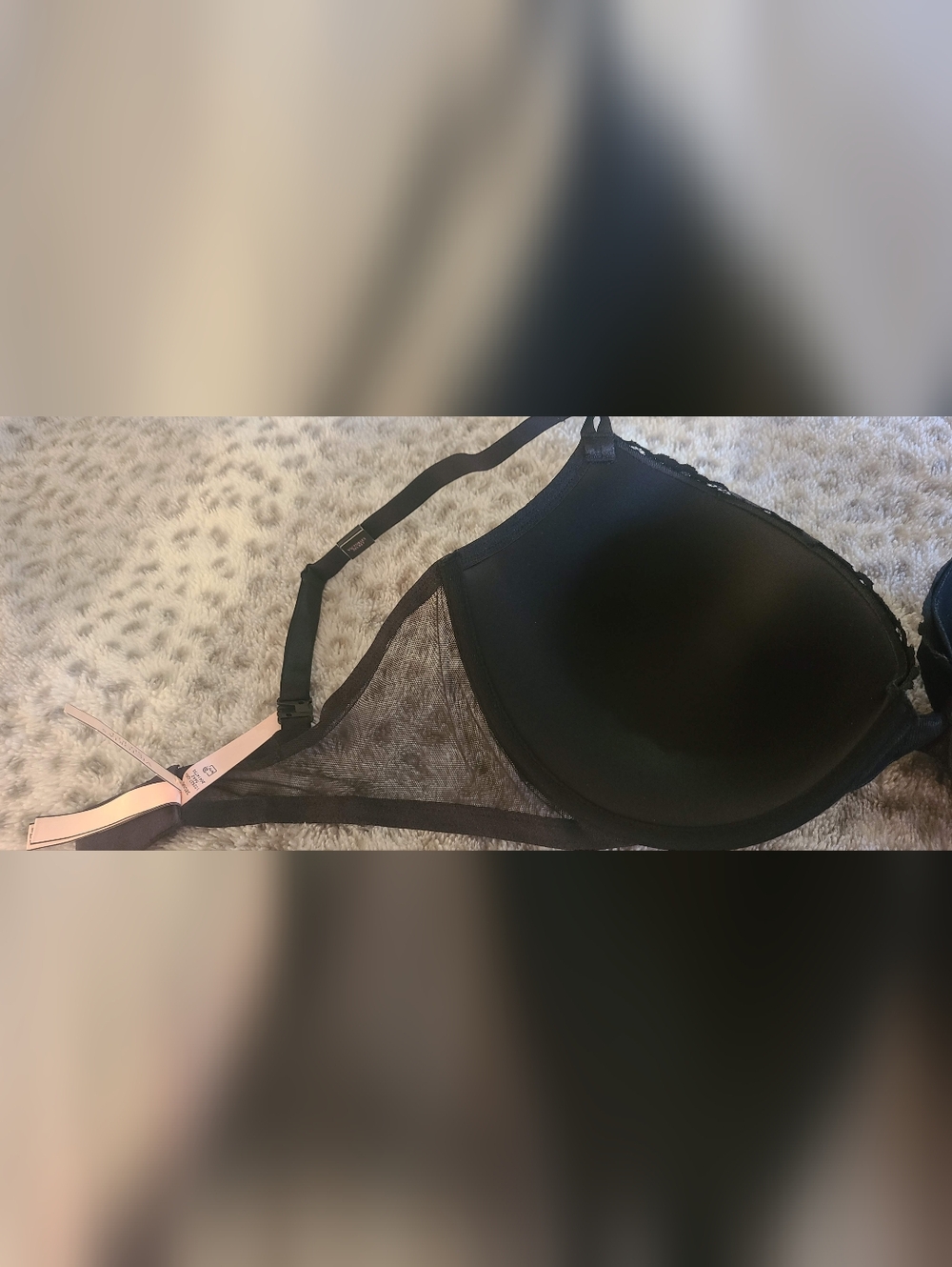 Victoria's Secret Black Lace Push-Up Bra- NWT-38DDD - Picture 5 of 5